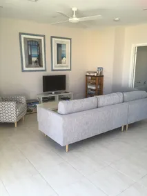 Elandra Holiday Home - Image 2