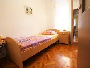 Nice Holiday House With Large Garden for 5 Persons Near Rovinj and Lim bay - Image 5