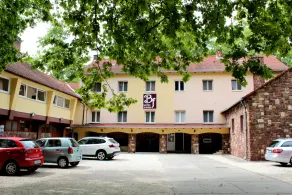 BF Hotel - Image 3