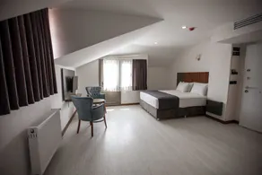 Med Airport Hotel - Image 2