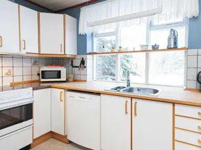 Spacious Holiday Home in Jutland near Beach - Image 3