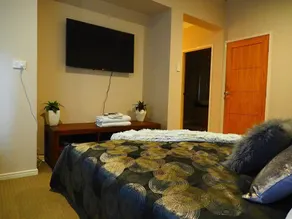 Master Suite With Private Entrance - Image 2