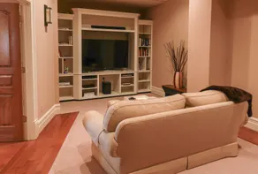 Skyline Vineyard Inn - Image 2