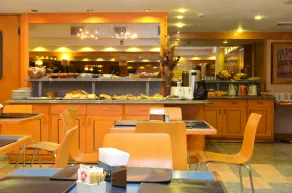 Hotel Lafayette - Image 2