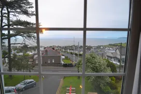 Breeze Hill Hotel - Image 3