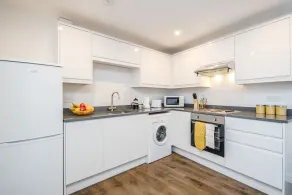 2 Bedroom Apartment At Modernview Serviced Accommodation Watford Town Centre F15 - Image 3