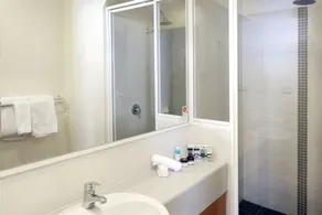 Assured Ascot Quays Apartment - Image 2