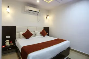 OYO 6388 Hotel NR Inn - Image 2