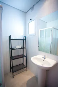 Fatima Lounge Guest House - Image 4