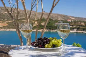 Cap Bleu Seafront Holiday Home - Image 2