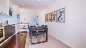 Absolute Riverfront One Bedroom Apartment - Image 5