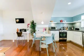 Venice Beach Vacation Condos - Image 2