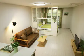 Happy House - Image 4