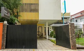 Hotel 12 - Image 3