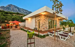 Beautiful Home in Baska Voda With Wifi and 2 Bedrooms - Image 4