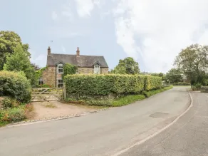Beech House - Image 5