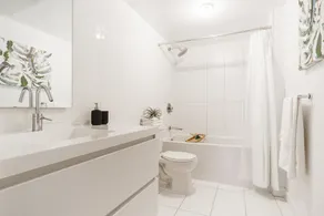 Sarkar Suites Queen's Wharf - Image 5