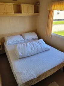 Beautiful 2-bed Caravan in Ingoldmells - Image 4