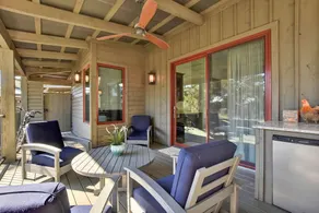 2br Reserve At Lake Travis 2 Bedroom Cabin - Image 4