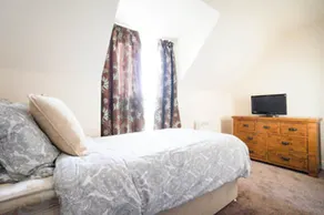 Thatcham Serviced Apartments - Image 3