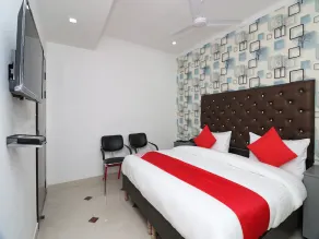 OYO 26119 Krishna Guest House - Image 2