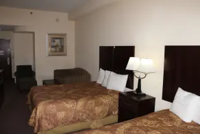 Jameson Inn & Suites - Image 4