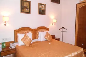 The Big Boss Hotel - Image 4