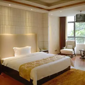 South Grand China International Hotel - Image 4