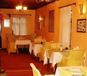 Partmezzo Apart Hotel - Image 2