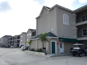 Southern Empress Lakeside Condominiums - Image 2