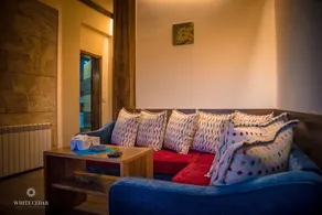 White Cedar Hotel - Image 2
