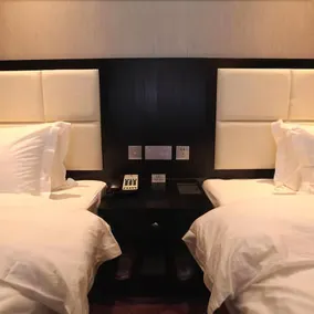 Fengqiao Yingke Business Hotel - Image 3