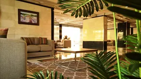 Gold Palace - Image 2