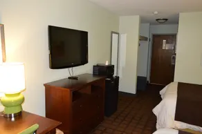 SureStay Hotel by Best Western New Buffalo - Image 3