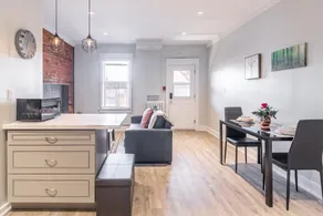 Upscale 1BR Apartment w Netflix - Prime Location - Image 4