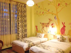 Danxia Firefly Boutique Inn - Image 3