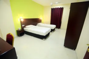 Al Dhiyafa Palace Hotel Apartments - Image 4