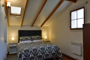Wood Residence Boutique Hotel - Image 2
