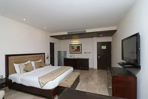 Ryan Residency by OYO Rooms - Image 2