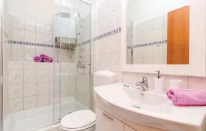 Nice Home in Ratac With Wifi and 2 Bedrooms - Image 2