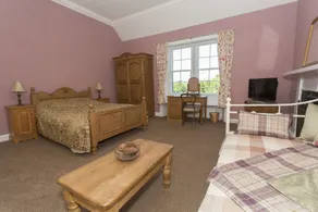 Broadmeadows Farmhouse B&B - Image 4