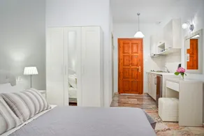Veronica Studios - Image 4
