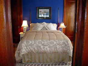 The Mansion Bed & Breakfast - Image 5