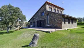 Villa With in Maello With Private Pool and Enclosed Garden - Image 2