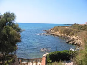 2 bedrooms appartement at Punta Braccetto 40 m away from the beach with sea view enclosed garden and - Image 2