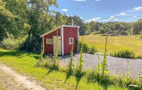 Beautiful Home in Fjällbacka With Wifi and 3 Bedrooms - Image 5