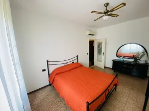 Cozy 2-bedrooms Apartment Fully-equipped Kitchen - Image 3