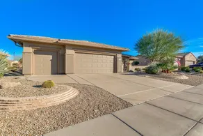 Sun City Grand 55+! Tranquil Yard! Amenities Galore! 3/2! 30 Night Minimum Stay! by Redawning - Image 5