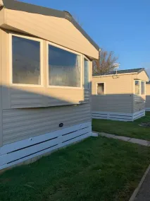 Immaculate 2-bed Caravan in Westward Ho! - Image 3