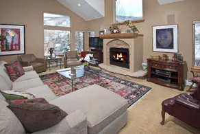 2239a Chamonix 3 Bedroom Home by Redawning - Image 2